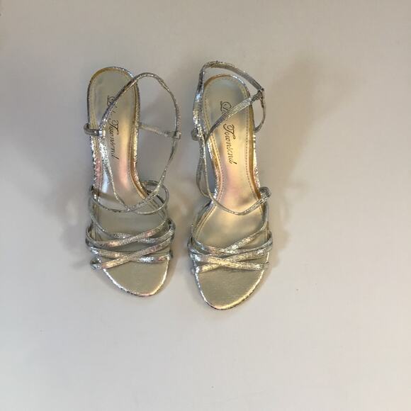 Lulu Townsend Silver Sandals Heels - Picture 2 of 5